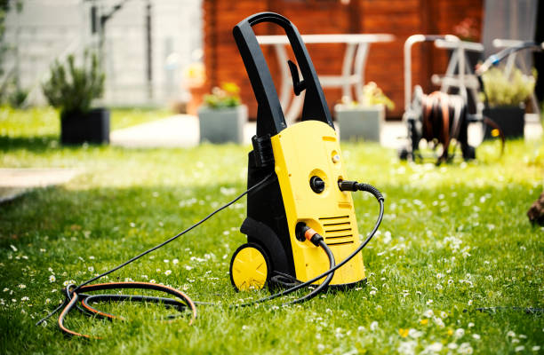 Post-Construction Pressure Washing in West Ishpeming, MI